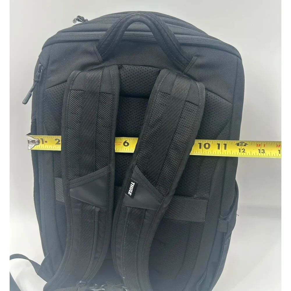 Thule  Chasm 26L Laptop Backpack Black Bookbag